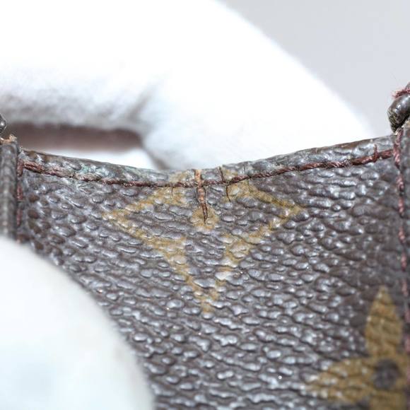 LOUIS VUITTON Monogram Poche Toilette 15 Pouch M47546 LV Auth 59382 - Picture 4 of 16